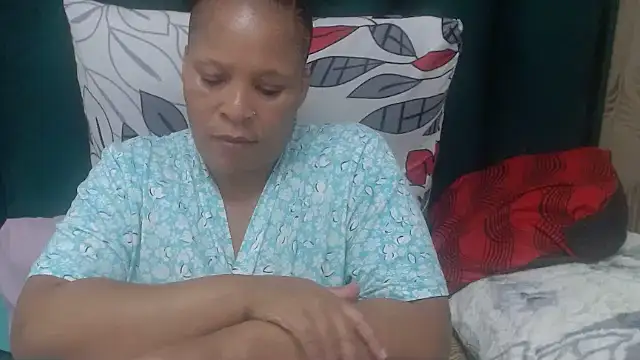 Snapshot of CaramelMelons78 chatting on 12, 5, 2026 CaramelMelons78 online show from 12, 5, 2026