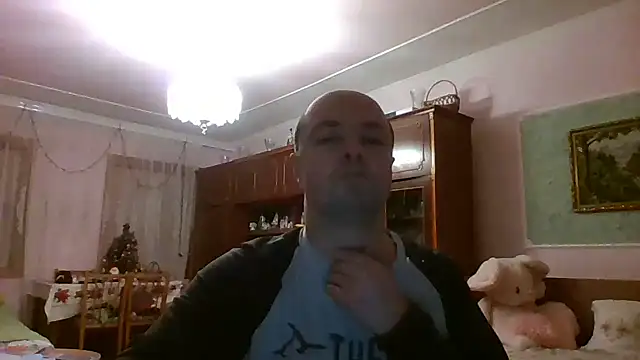 Luceriusbigass online show from 6, 12, 2024