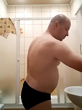 Luceriusbigass online show from 6, 11, 2025