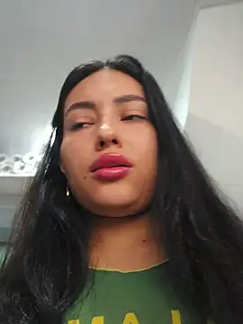 Snapshot of VioletRousee chatting on 17, 7, 2026 VioletRousee online show from 17, 7, 2026