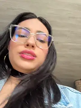 Snapshot of VioletRousee chatting on 20, 7, 2026 VioletRousee online show from 20, 7, 2026