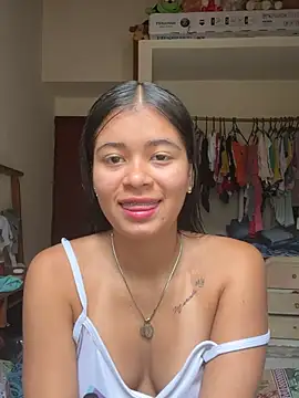 Snapshot of Kloe_zaf chatting on 5, 6, 2026 Kloe zaf online show from 5, 6, 2026