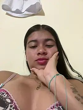 Snapshot of Kloe_zaf chatting on 12, 6, 2026 Kloe zaf online show from 12, 6, 2026