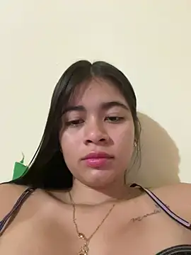 Snapshot of Kloe_zaf chatting on 3, 7, 2026 Kloe zaf online show from 3, 7, 2026