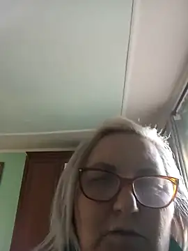 Snapshot of AureliaSky598 chatting on 29, 4, 2026 AureliaSky598 online show from 29, 4, 2026