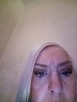 Julia20X online show from 23, 4, 2026
