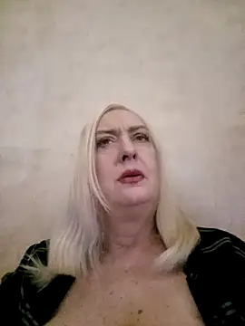 Julia20X online show from 5, 5, 2026