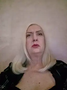 Julia20X online show from 11, 5, 2026