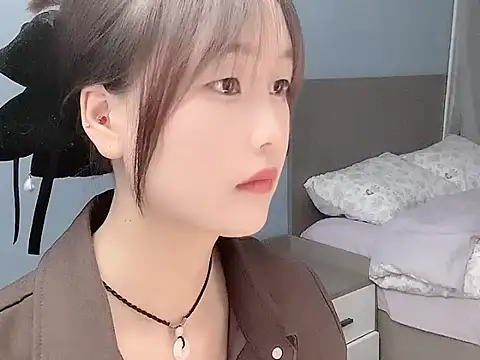 Xiaoqing00 online show from 12, 4, 2026