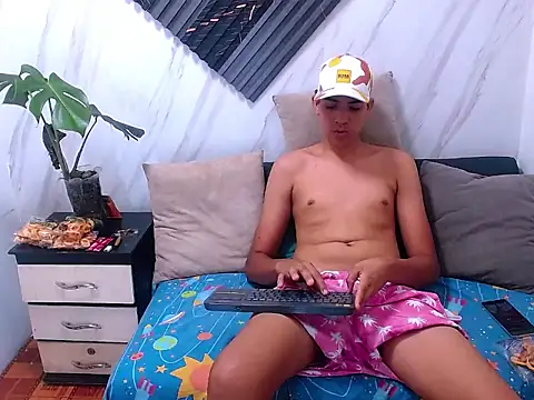 Snapshot of Lukaz_Caballero chatting on 2, 5, 2026 Lukaz Caballero online show from 2, 5, 2026