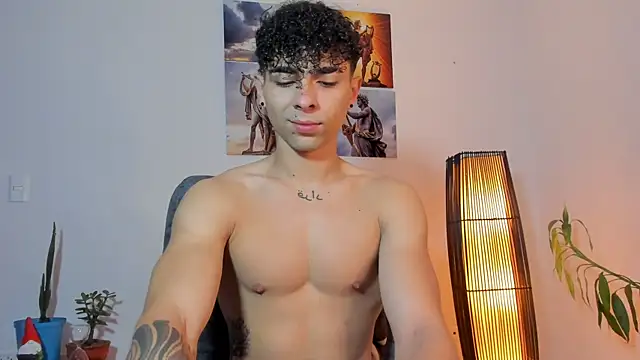Snapshot of Alex_zt7 chatting on 25, 6, 2026 Alex zt7 online show from 25, 6, 2026