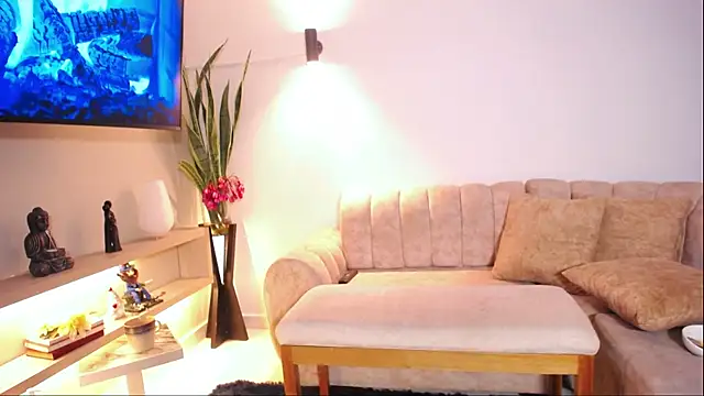 Snapshot of Honey_luxury_cute chatting on 21, 4, 2026 Honey luxury cute online show from 21, 4, 2026