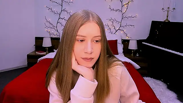 cheeky chick online show from 18, 4, 2026