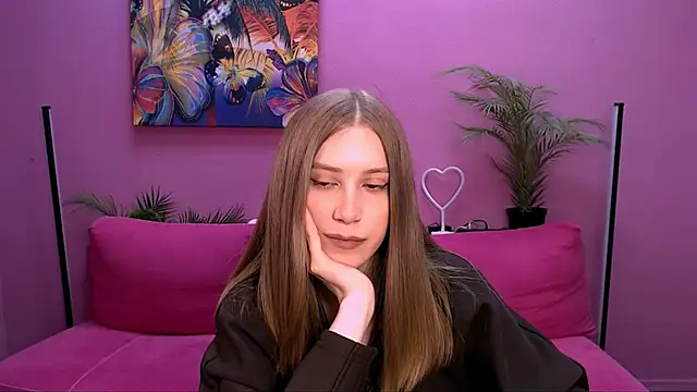 cheeky chick online show from 22, 4, 2026