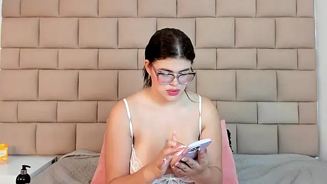 TifannyRosen online show from 24, 5, 2026