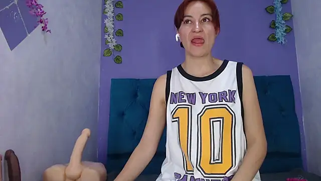 alorena megancm online show from 13, 5, 2026