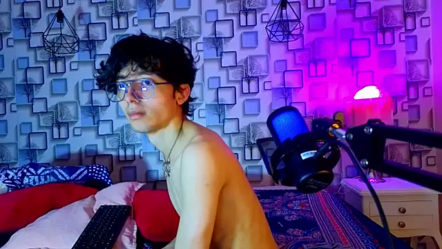 Snapshot of Twink_Sebas7 chatting on 25, 4, 2026 Twink Sebas7 online show from 25, 4, 2026