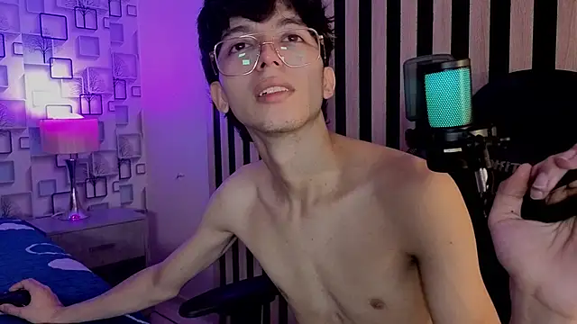 Twink Sebas7 online show from 30, 6, 2026