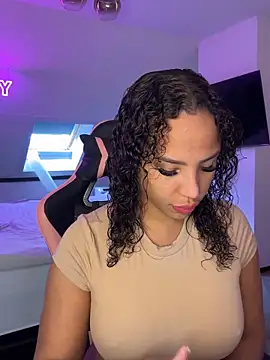 Snapshot of princessromyindy chatting on 20, 4, 2026 princessromyindy online show from 20, 4, 2026