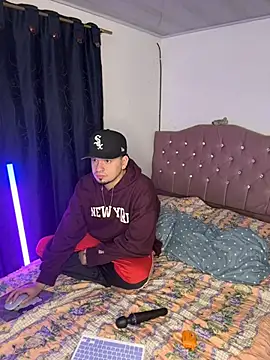 Snapshot of hotlatinocouple__ chatting on 11, 4, 2026 hotlatinocouple online show from 11, 4, 2026