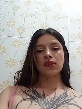 Snapshot of Lucia_evans21 chatting on 15, 5, 2026 Lucia evans21 online show from 15, 5, 2026