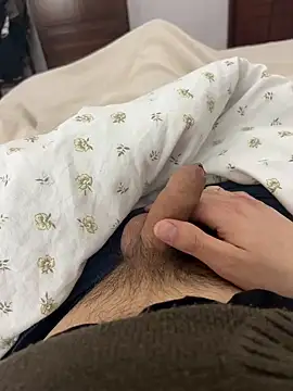 Snapshot of MikeMike189 chatting on 8, 4, 2026 MikeMike189 online show from 8, 4, 2026