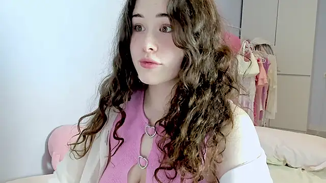 Snapshot of ChloeBlisss chatting on 27, 5, 2026 ChloeBlisss online show from 27, 5, 2026