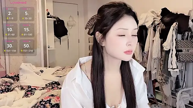 Snapshot of secret-anan chatting on 4, 5, 2026 secret-anan online show from 4, 5, 2026