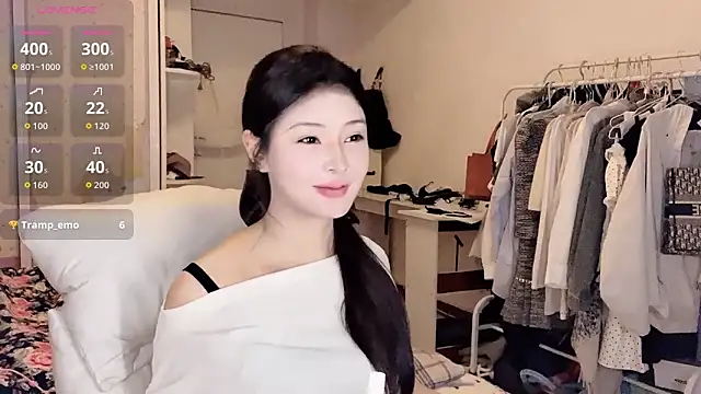 Snapshot of secret-anan chatting on 12, 5, 2026 secret-anan online show from 12, 5, 2026