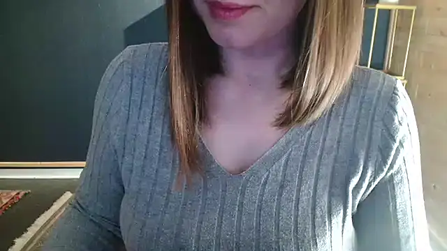 NicoleLove  online show from 7, 6, 2026
