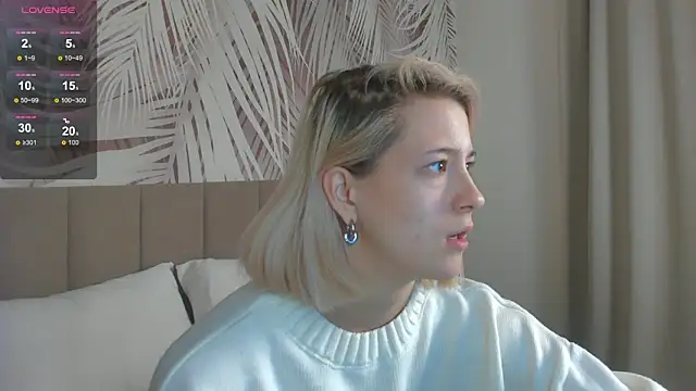 Snapshot of Lizzyvega chatting on 24, 5, 2026 Lizzyvega online show from 24, 5, 2026