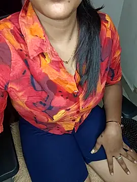 Snapshot of Tamilmoon006 chatting on 18, 6, 2026 Tamilmoon006 online show from 18, 6, 2026