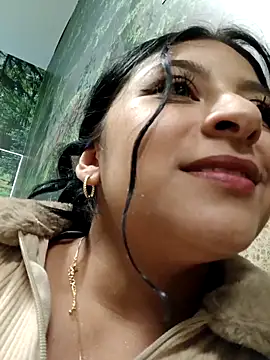 Snapshot of Arianha_segura chatting on 11, 4, 2026 Arianha segura online show from 11, 4, 2026