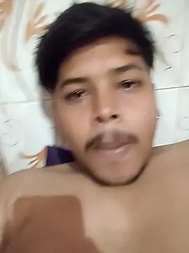 Snapshot of kdboy04 chatting on 14, 4, 2026 kdboy04 online show from 14, 4, 2026