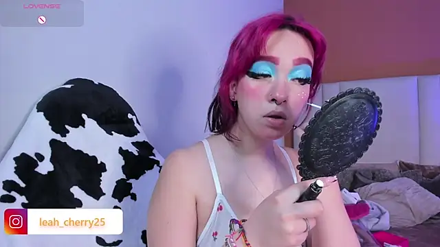 Leah cherry online show from 7, 5, 2026
