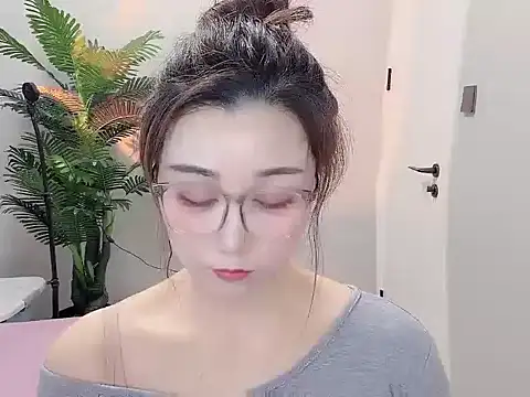 Yunxi- online show from 17, 4, 2026