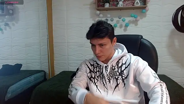 Zayn clausen online show from 1, 5, 2026