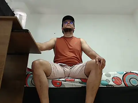 Masterboy00 online show from 14, 4, 2026