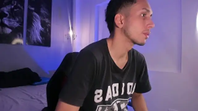 Snapshot of Zack_isback chatting on 10, 4, 2026 Zack isback online show from 10, 4, 2026