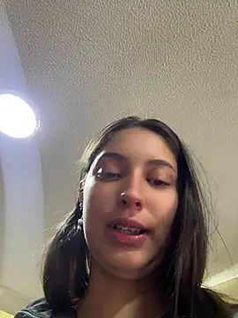 Snapshot of Lucyfer-fire chatting on 6, 5, 2026 Lucyfer-fire online show from 6, 5, 2026