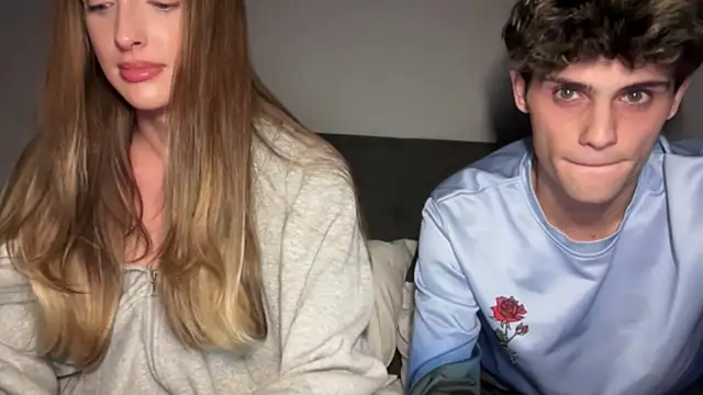 Snapshot of ClaraAndNate chatting on 22, 4, 2026 ClaraAndNate online show from 22, 4, 2026