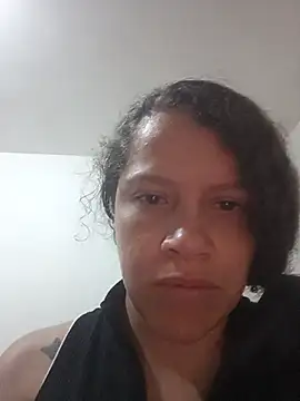 Snapshot of angelplu chatting on 11, 4, 2026 angelplu online show from 11, 4, 2026