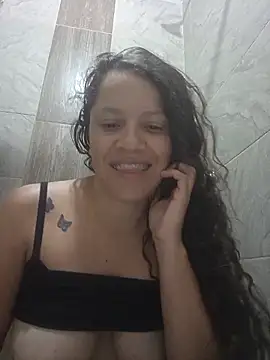 Snapshot of angelplu chatting on 11, 4, 2026 angelplu online show from 11, 4, 2026