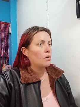 carolinhe26 online show from 7, 5, 2026