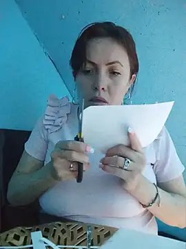 Snapshot of carolinhe26 chatting on 14, 7, 2026 carolinhe26 online show from 14, 7, 2026