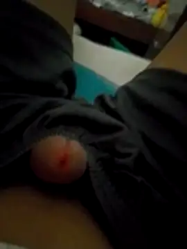 Snapshot of thichgaidambu chatting on 10, 4, 2026 thichgaidambu online show from 10, 4, 2026