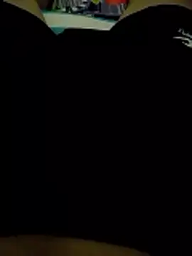 Snapshot of thichgaidambu chatting on 21, 4, 2026 thichgaidambu online show from 21, 4, 2026