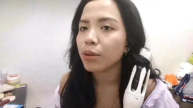Snapshot of LiliyanaS chatting on 12, 4, 2026 LiliyanaS online show from 12, 4, 2026