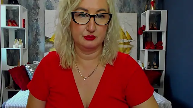 Snapshot of DianaFrances chatting on 15, 4, 2026 DianaFrances online show from 15, 4, 2026