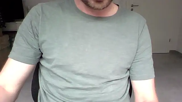 Snapshot of ForHerOnly_ chatting on 10, 4, 2026 ForHerOnly online show from 10, 4, 2026